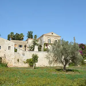 https://antica-dimora-san-filippo.sicilyhotelsitaly.net
