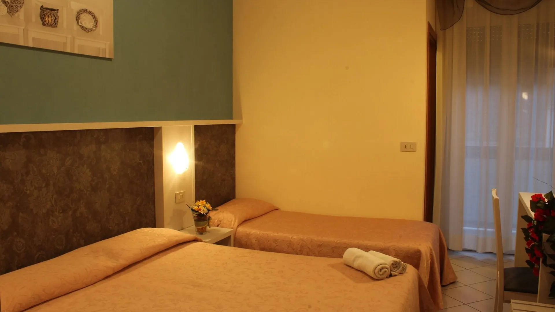 Hotel Senyor Римини