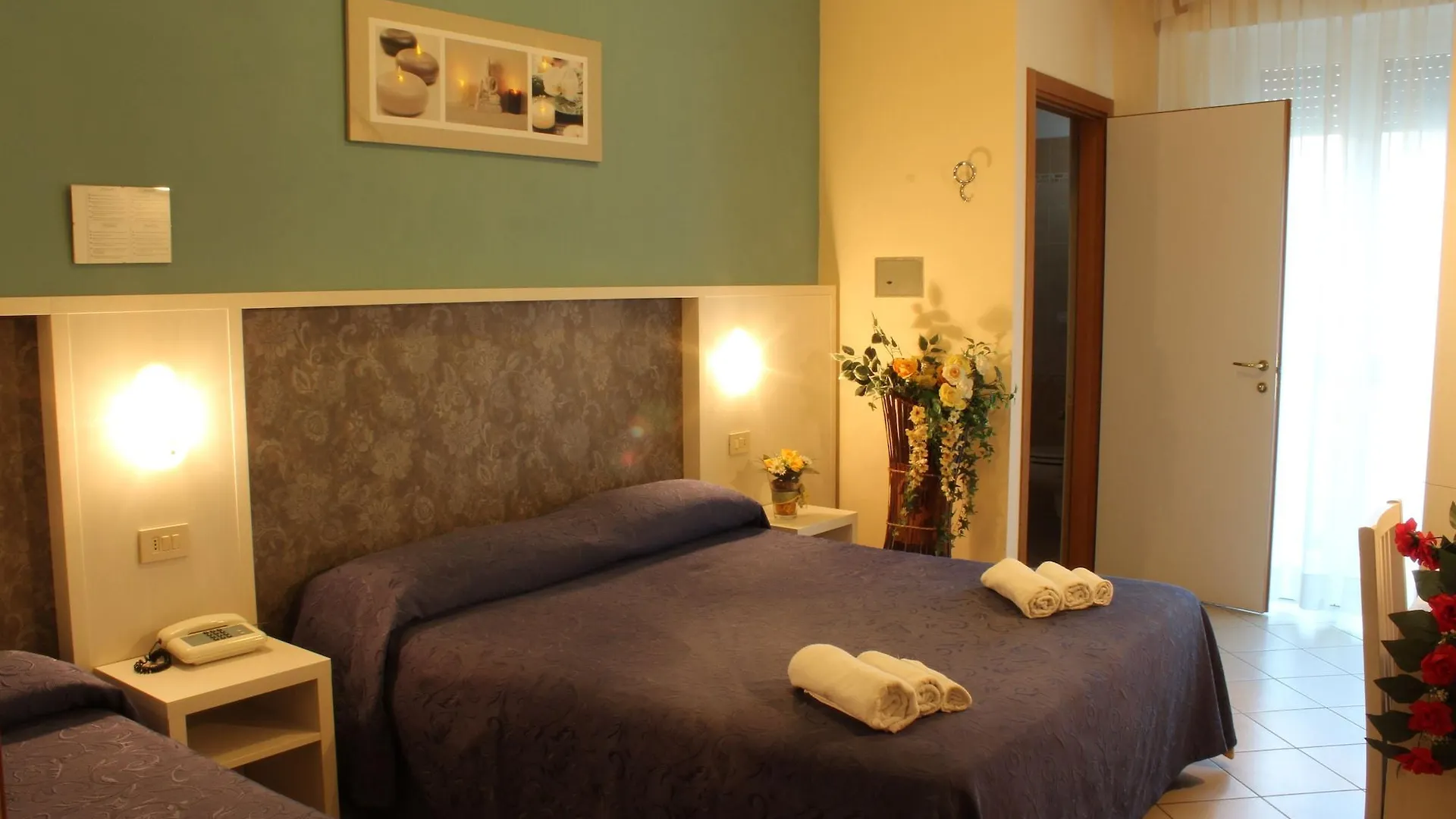 Hotel Senyor Rimini 3*,  Italy