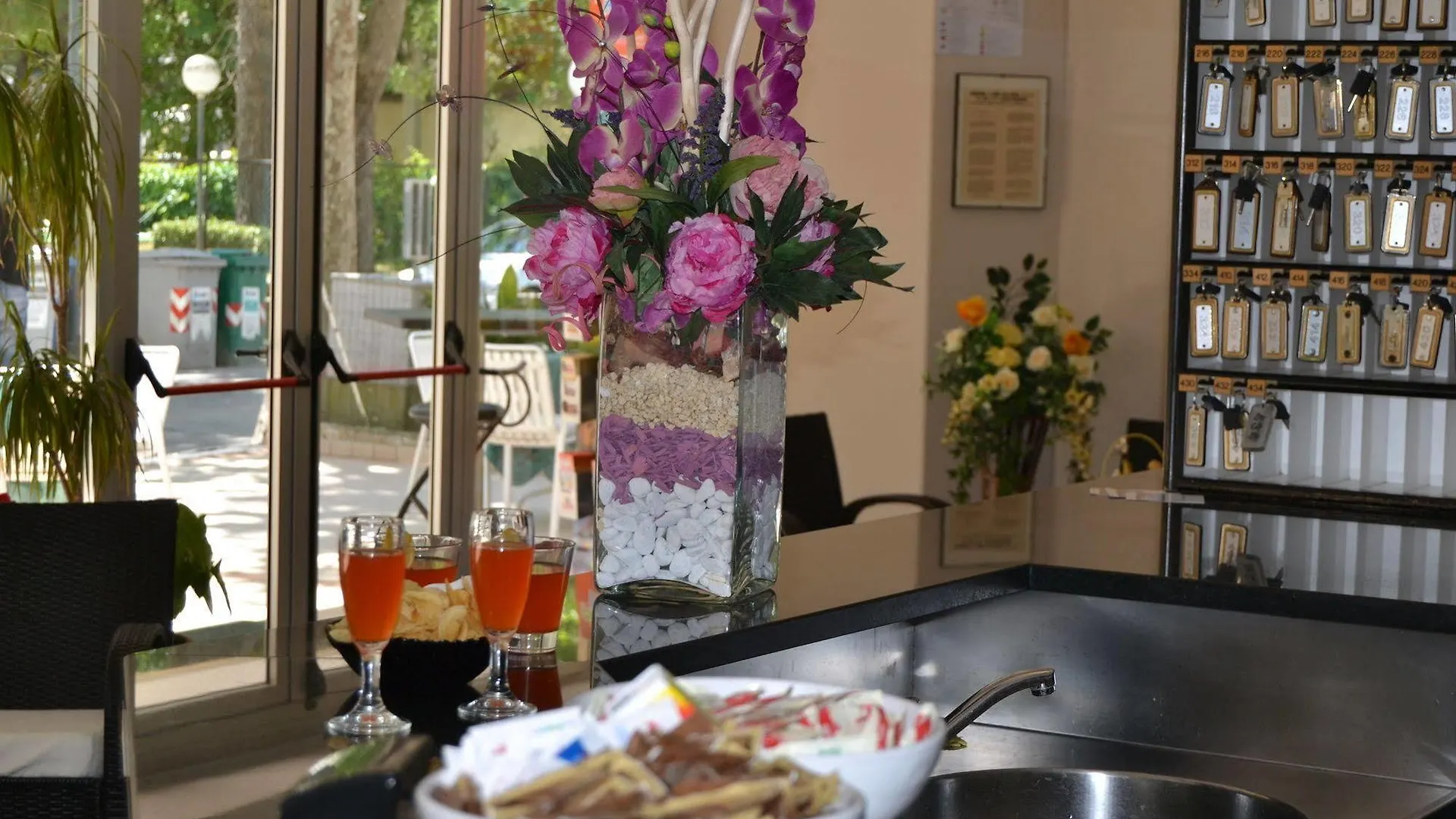 Hotel Senyor Rimini 3*,  Italy