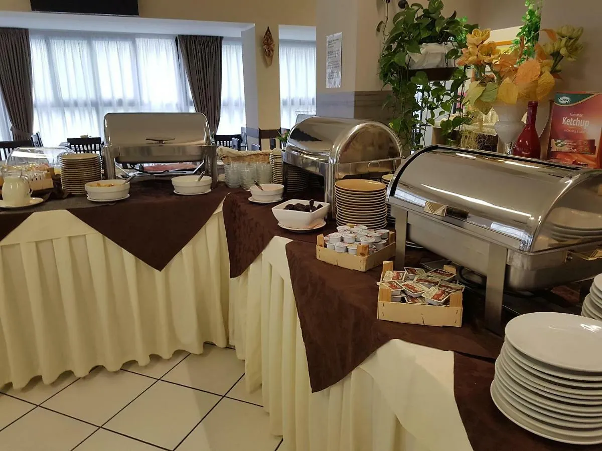 Hotel Senyor Римини